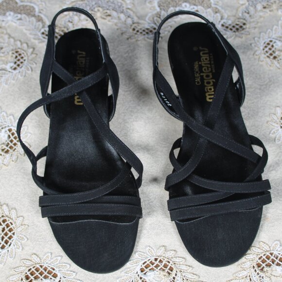 California Magdesians® Black Suede Strappy Sandals Size 9 WW - Picture 2 of 11